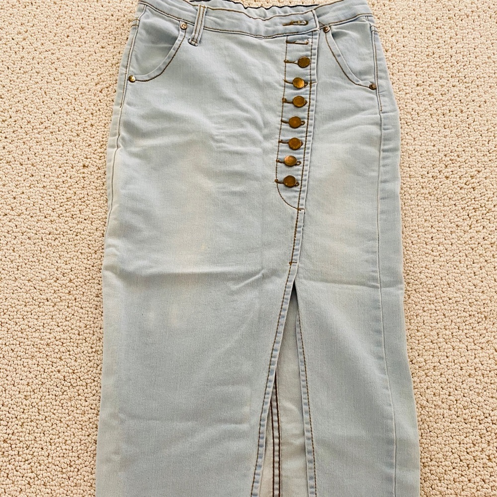 Denim skirt